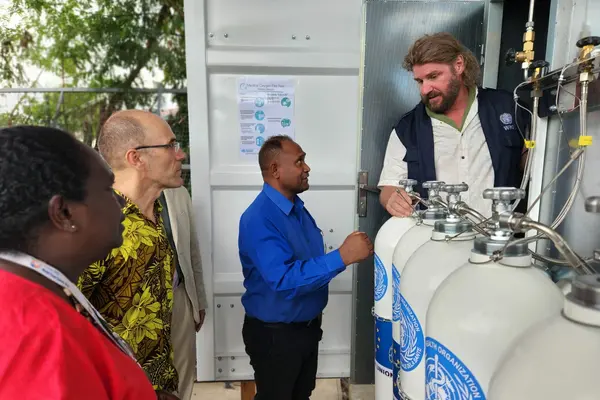 The oxygen plant will boost the country’s access to life-saving medical oxygen with production capacity of around 500,000 litres of medical oxygen daily or 74 (50 liters) oxygen cylinders per day.