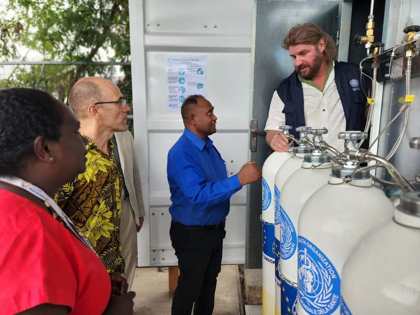 The oxygen plant will boost the country’s access to life-saving medical oxygen with production capacity of around 500,000 litres of medical oxygen daily or 74 (50 liters) oxygen cylinders per day.