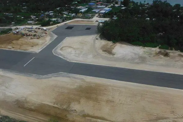 The Kazukuru people in the Noro/Munda have been acknowleged for their gift of land in 1958 to build the Munda airport and continued support for the upgrading of the same airport to international standards.