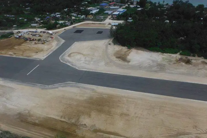 The Kazukuru people in the Noro/Munda have been acknowleged for their gift of land in 1958 to build the Munda airport and continued support for the upgrading of the same airport to international standards.