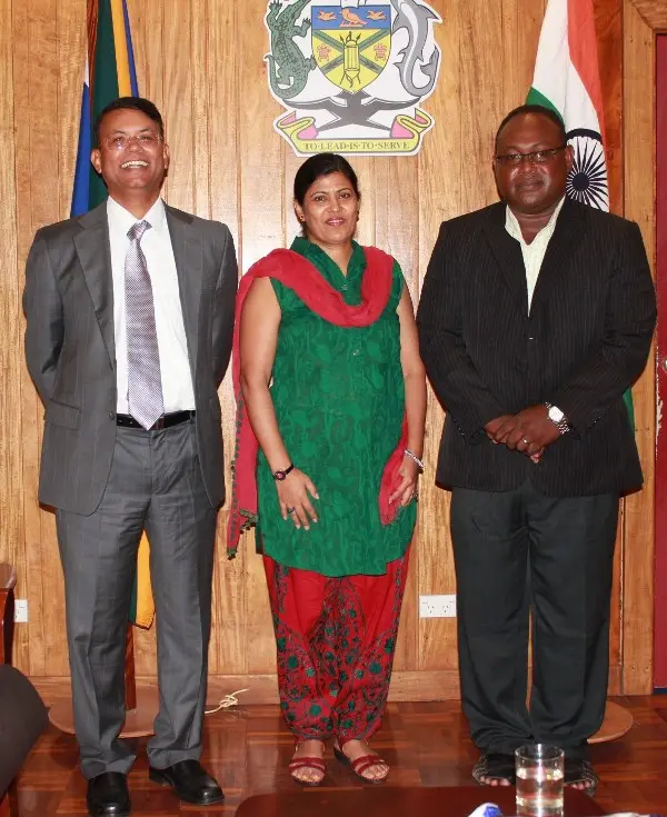 From L-R High Commissioner Dr. Ajay M. Gondane, Mrs Varsha Gondane and Deputy Prime Minister Manasseh Maelanga at the Prime Minister's Office.