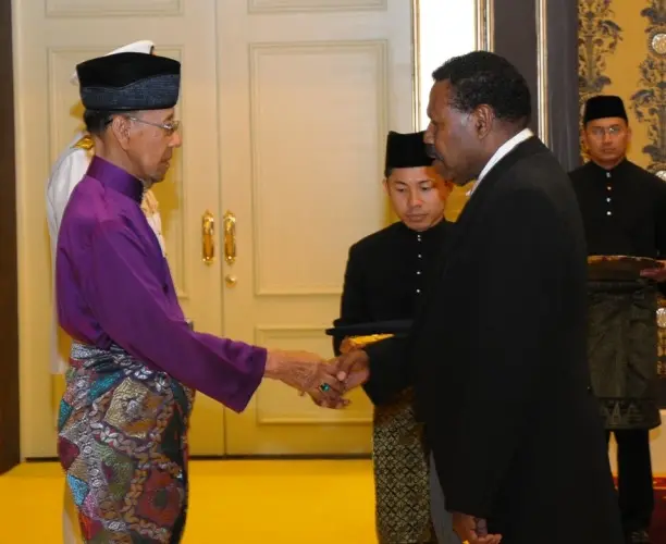 High Commissioner Ngele sincerely thanked His Majesty, the Yang di-Pertuan Angong for accepting his Letter of Credence, and further conveyed to the Government and people of Malaysia best wishes and friendship from the Government and people of Solomon Islands.