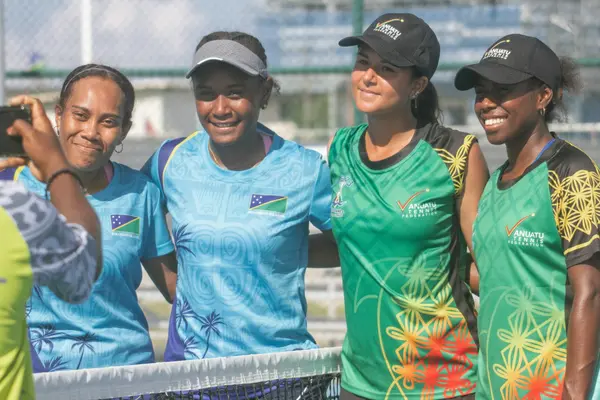 Solomon Islands (left) remain unbeaten in the women’s teams event.