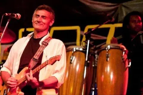 Close family members and friends have said that Costello passed away after a long illness.