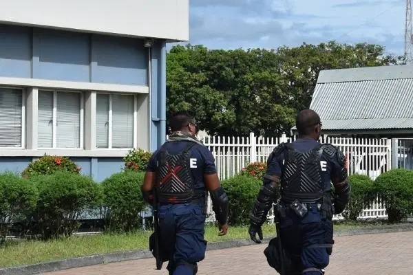 RSIPF Officers provide high visibility police presence in Honiara.
