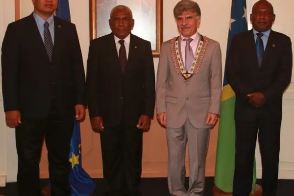 Foreign Minister Clay Forau, Sir Frank, Ambassador Leonidas Tezapsidis and Foreign Affairs PS Beraki Jino at Government House yesterday.