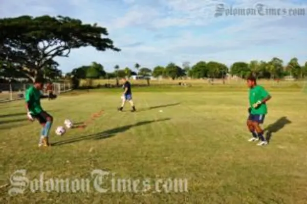 Locals goalkeepers, Bart Fisiniu and Dida Qwaina during training for the upcoming match.