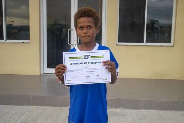 At just 14, Junior’s ambition led him to enroll in the basic refereeing course, a pioneering step for someone of his age in the country.  